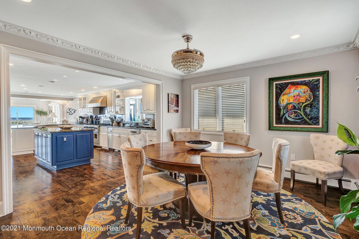 Chandelier, Dining room, Interior, Kitchen, Recessed Lighting, Wood Texture Flooring