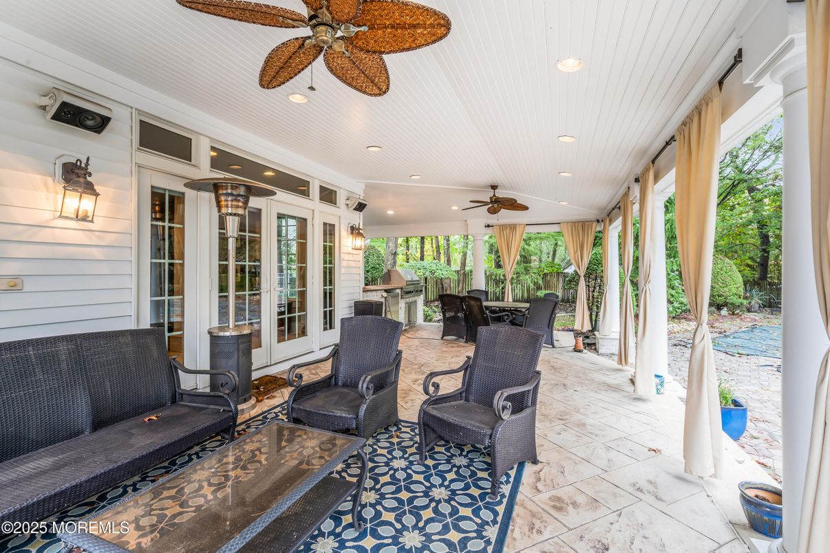 Exterior, Recessed Lighting