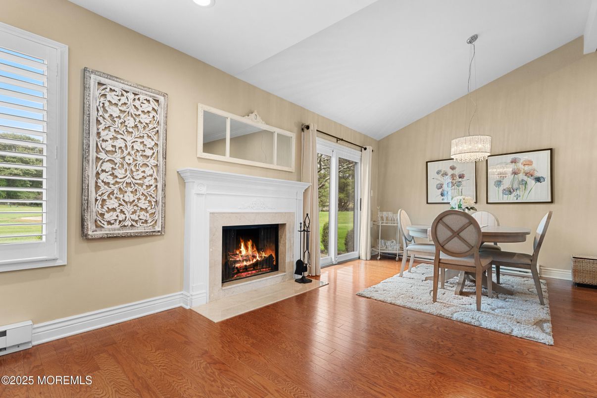 Dining room, Fireplace, Interior, Pendant Lights, Recessed Lighting, Wood Texture Flooring