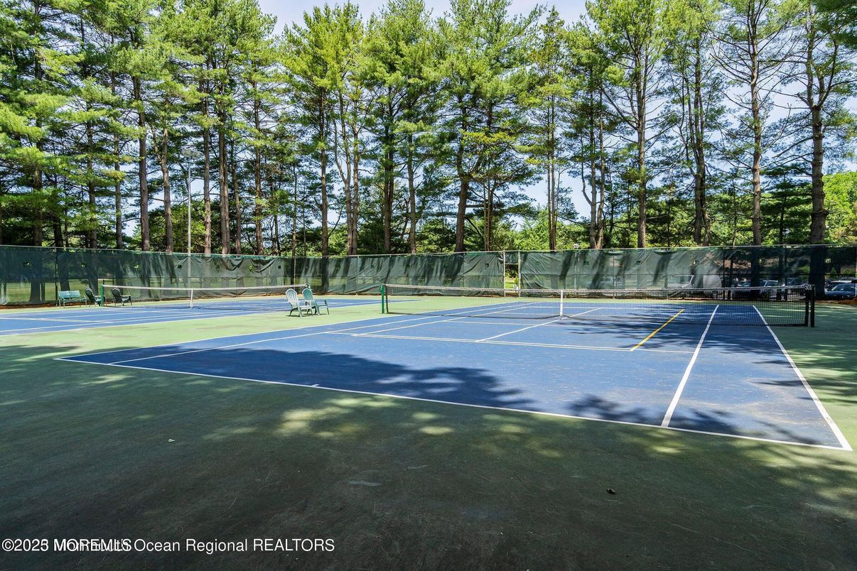 Exterior, Tennis Courts
