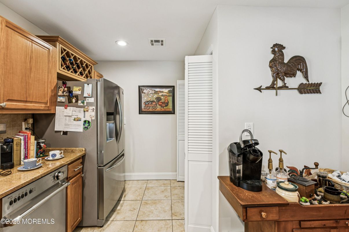 Interior, Kitchen, Recessed Lighting, Washer