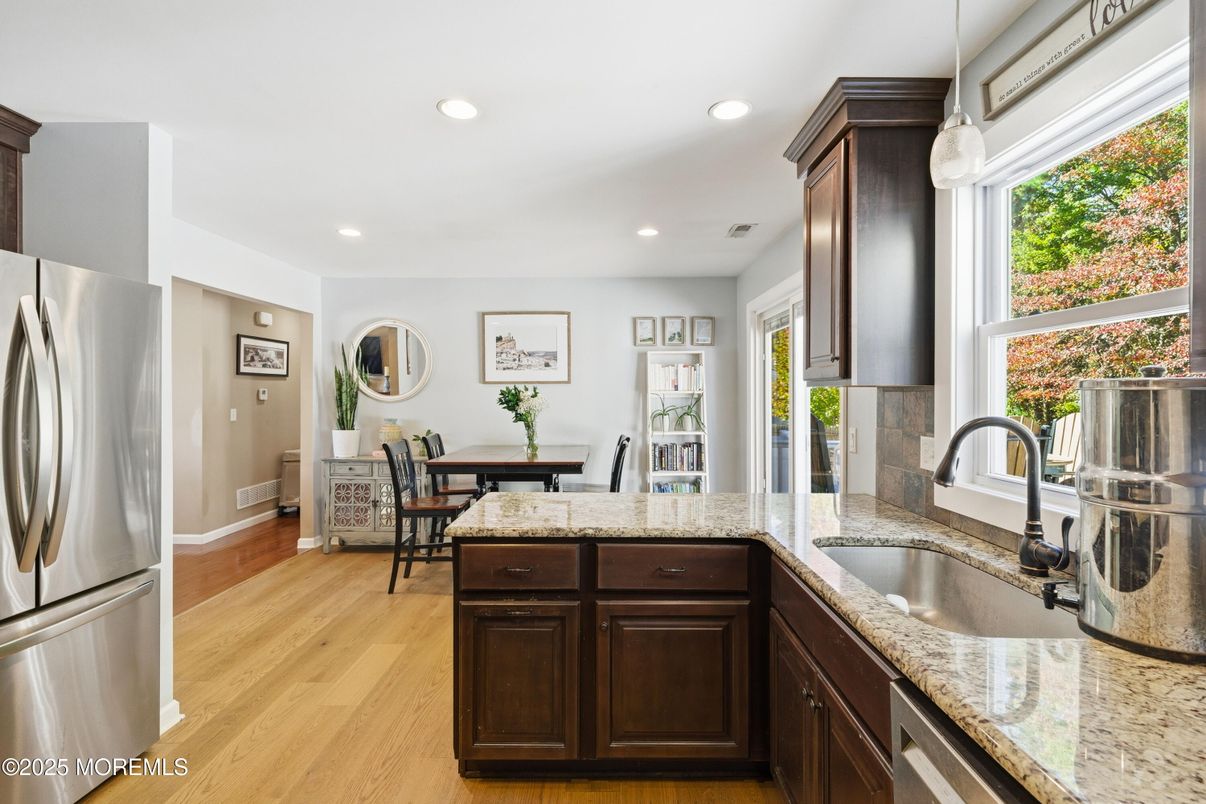 Dining room, Interior, Kitchen, Recessed Lighting, Wood Texture Flooring