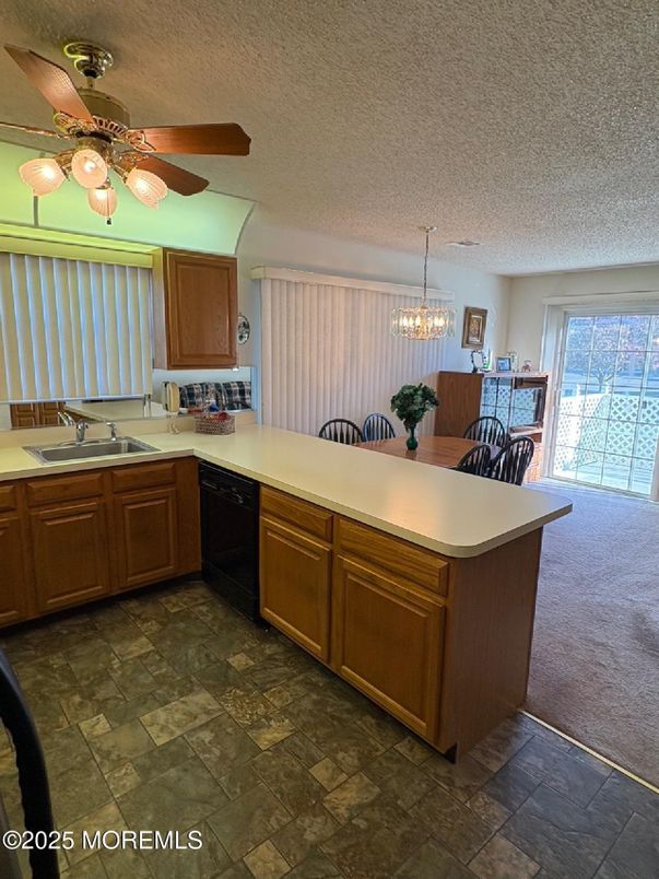 Chandelier, Dining room, Interior, Kitchen, Pendant Lights