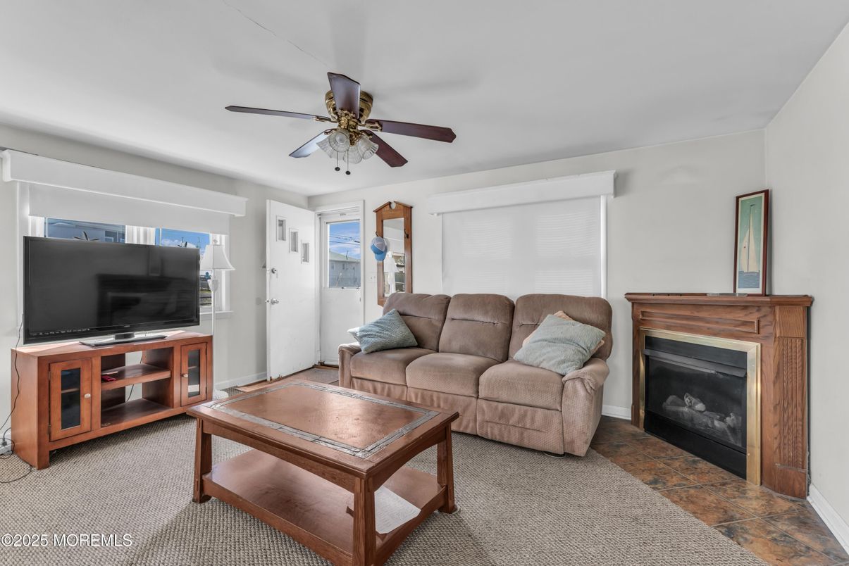 Fireplace, Interior, Living room