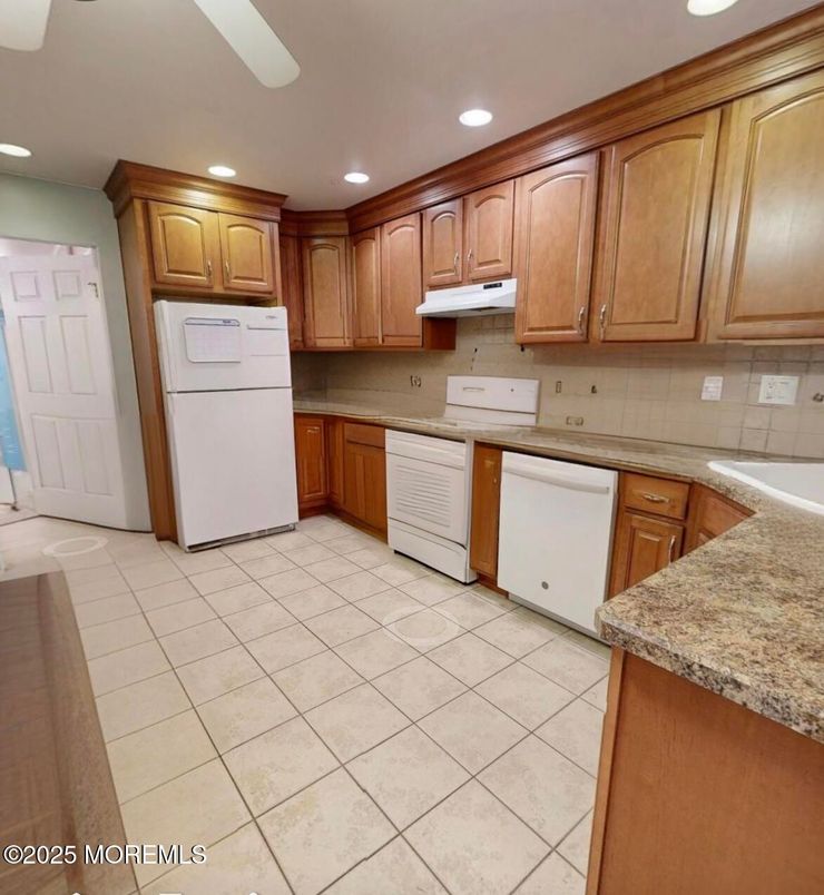 Interior, Kitchen, Recessed Lighting