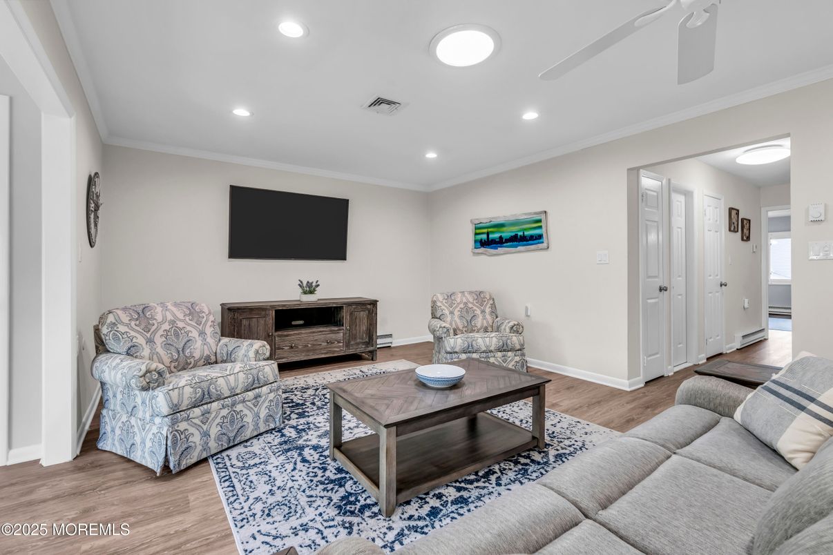 Interior, Living room, Recessed Lighting, Wood Texture Flooring