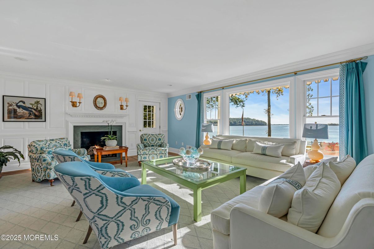 Fireplace, Interior, Living room, Water