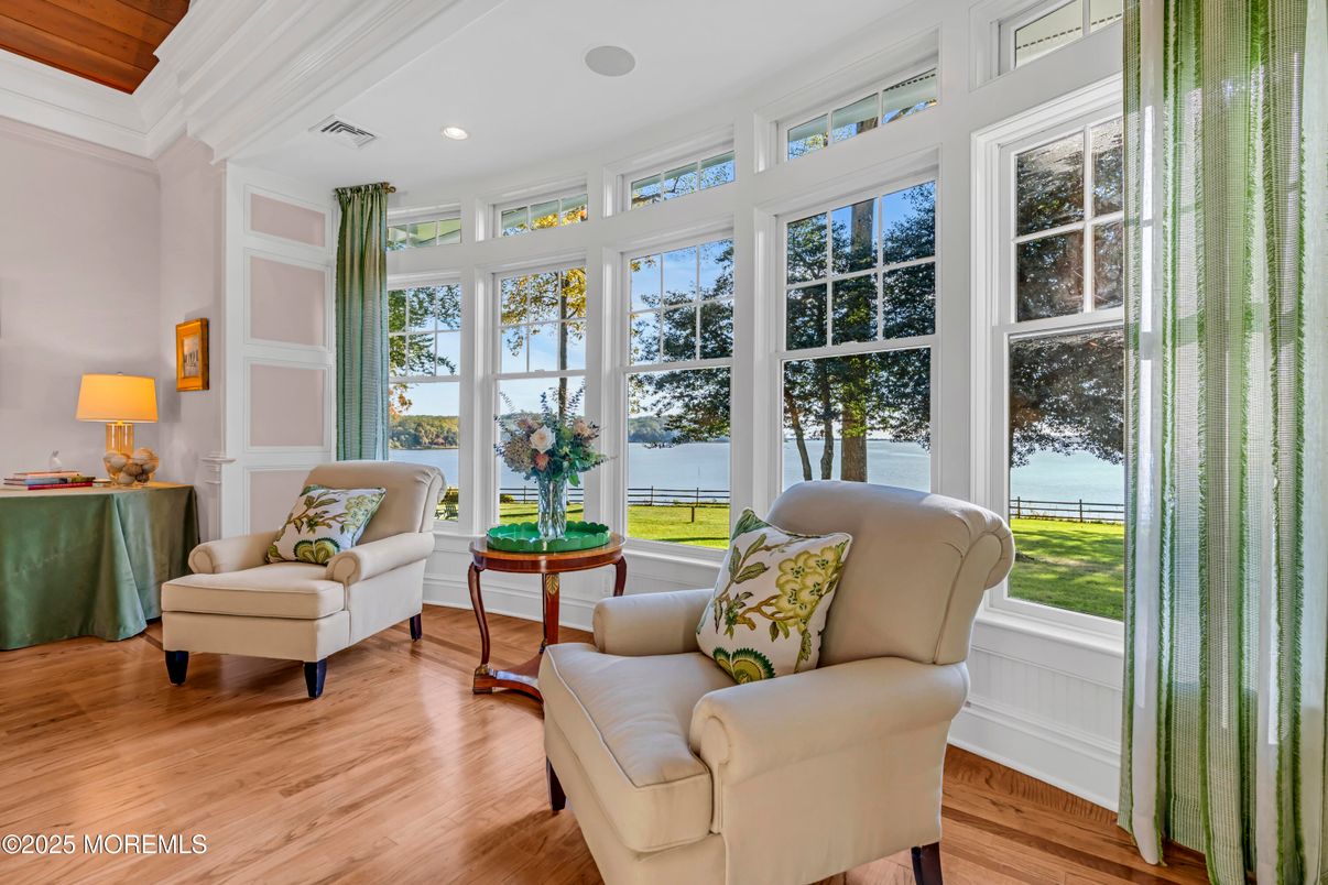 Interior, Recessed Lighting, Sun Room, Water, Wood Texture Flooring