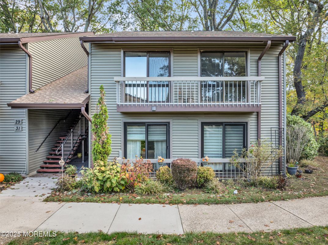 Exterior, Facade, American Foursquare