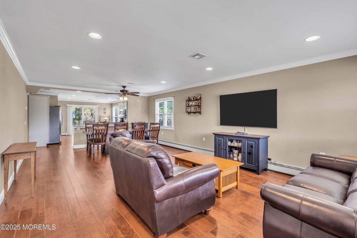 Dining room, Interior, Living room, Recessed Lighting, Wood Texture Flooring