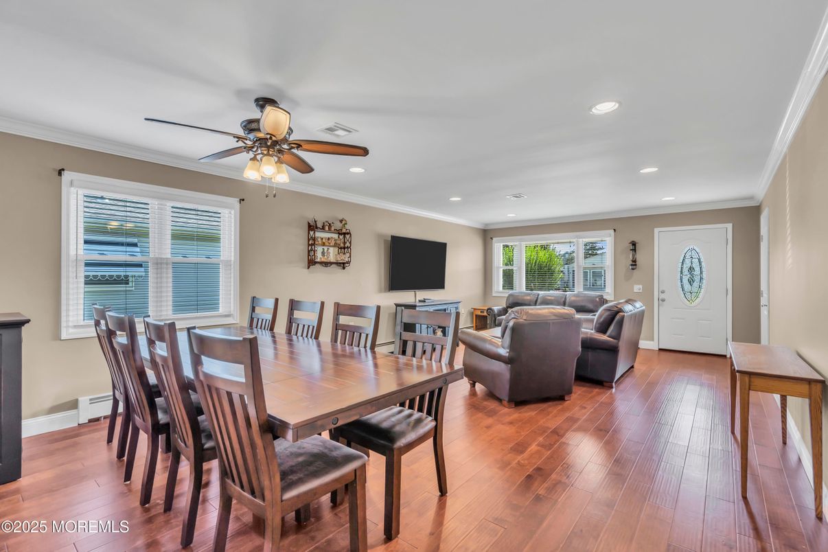 Dining room, Interior, Living room, Recessed Lighting, Wood Texture Flooring