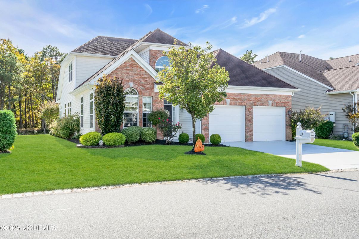 Attached, Exterior, Facade, Brick Facade, French Provincial