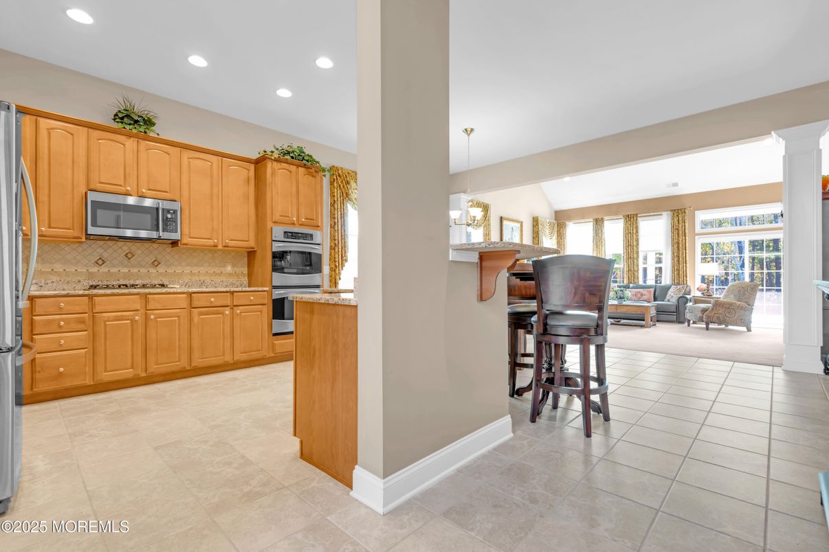 Interior, Kitchen, Pendant Lights, Recessed Lighting, Stainless Steel Appliances