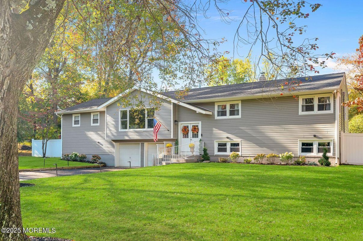 Attached, Backyard, Exterior, Facade, Raised Ranch