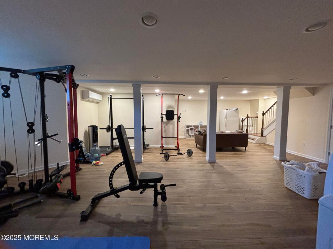Fitness Equipment, Interior, Recessed Lighting, Wood Texture Flooring