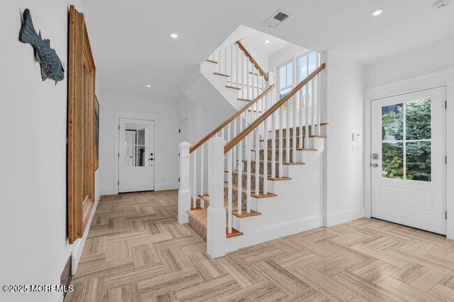 Interior, Recessed Lighting, Wood Texture Flooring