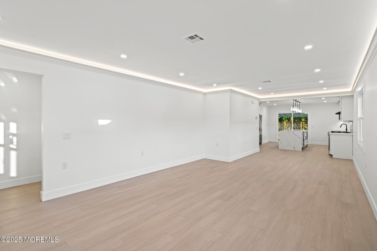 Empty room, Interior, Pendant Lights, Recessed Lighting, Wood Texture Flooring