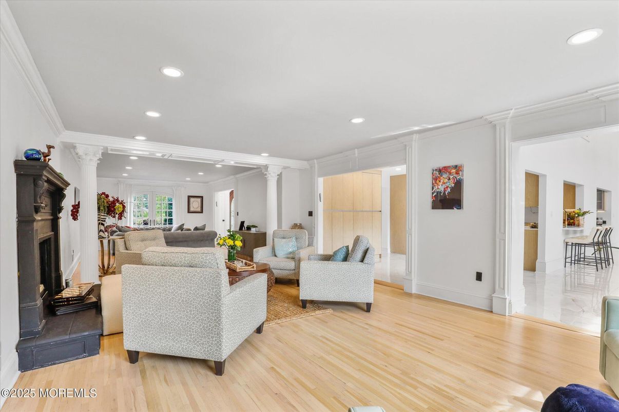 Fireplace, Interior, Living room, Recessed Lighting, Wood Texture Flooring