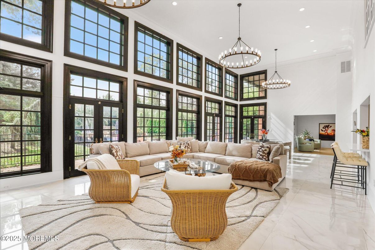 Chandelier, Interior, Living room, Marble, Pendant Lights, Recessed Lighting