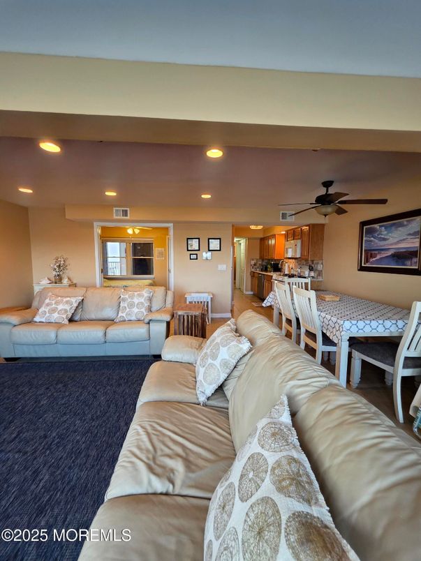 Interior, Kitchen, Living room, Recessed Lighting