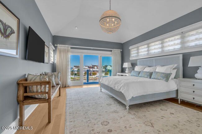 Bedroom, Interior, Pendant Lights, Wood Texture Flooring