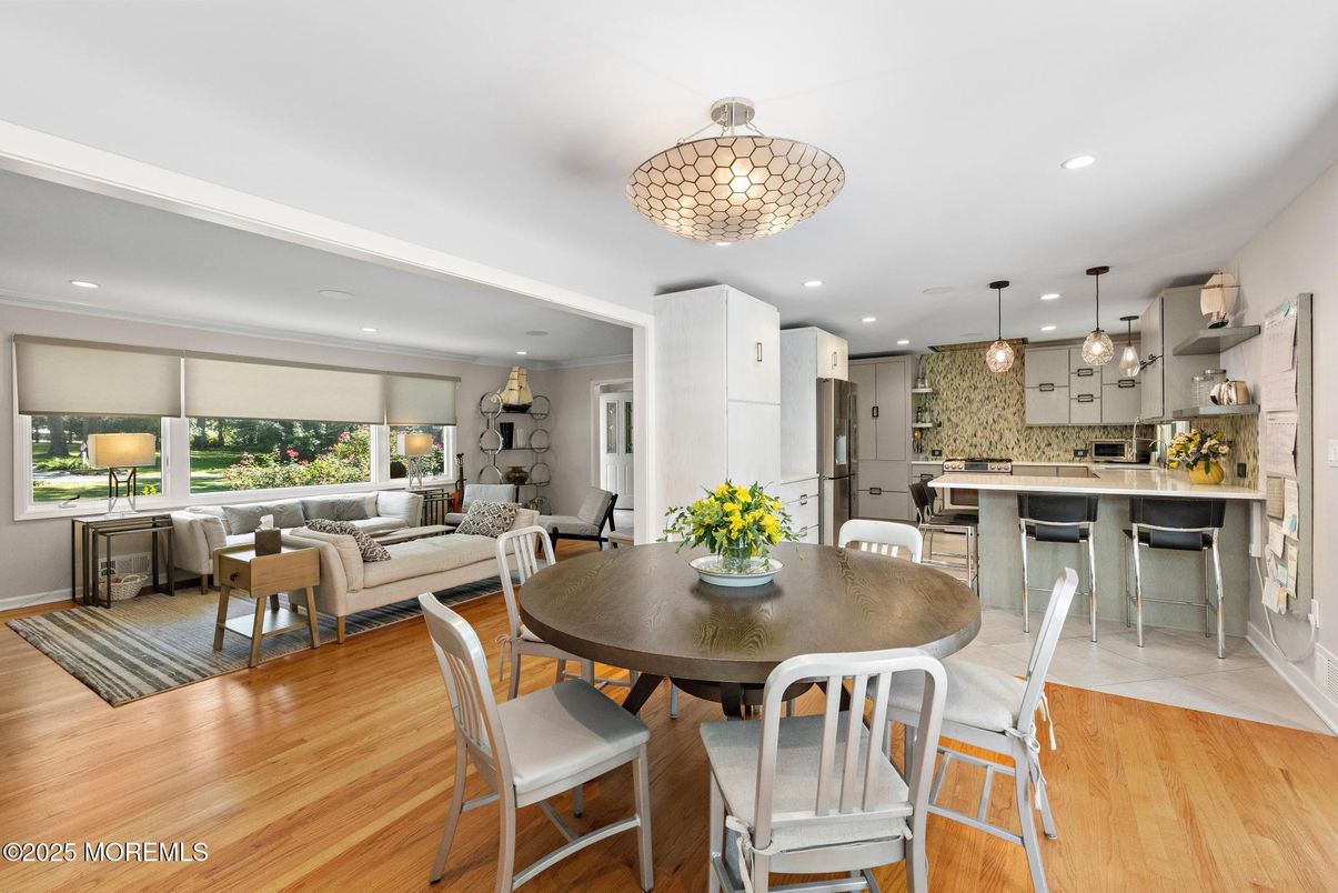 Dining room, Interior, Kitchen, Living room, Pendant Lights, Recessed Lighting, Wood Texture Flooring