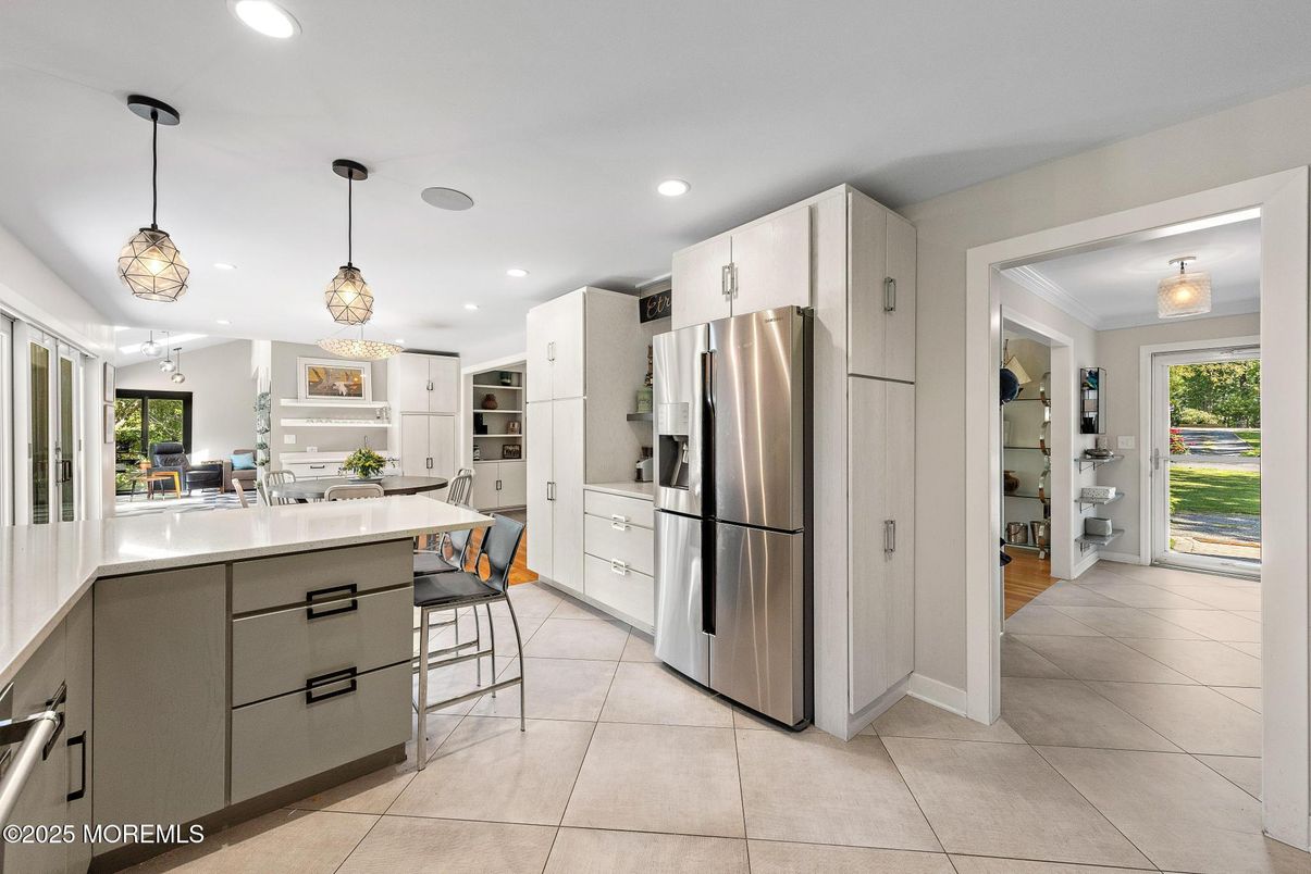 Interior, Kitchen, Pendant Lights, Recessed Lighting, Stainless Steel Appliances