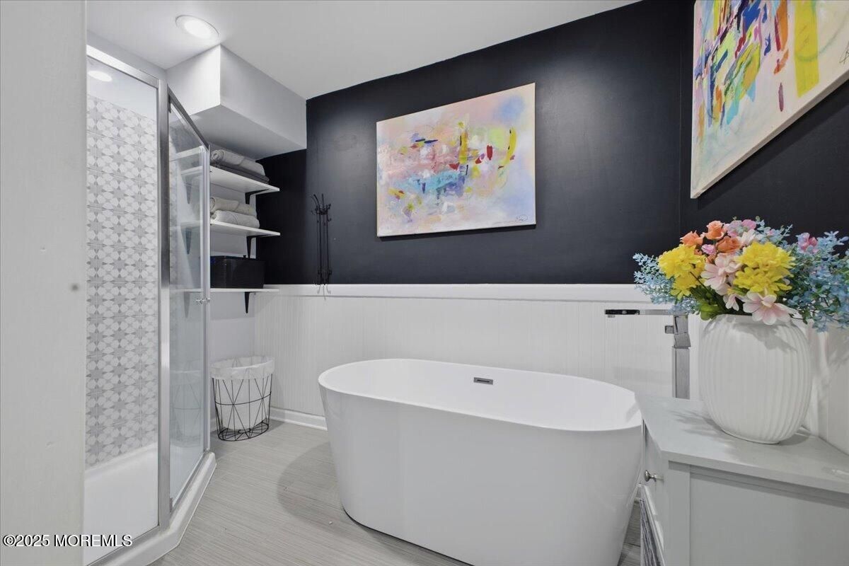 Bathroom, Free Standing Baths, Interior, Recessed Lighting