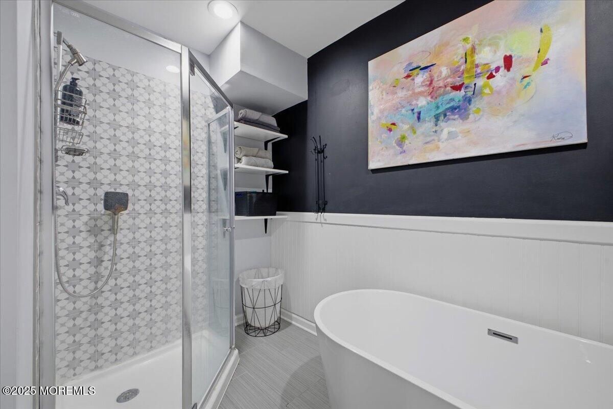 Bathroom, Free Standing Baths, Glass Shower, Interior, Recessed Lighting