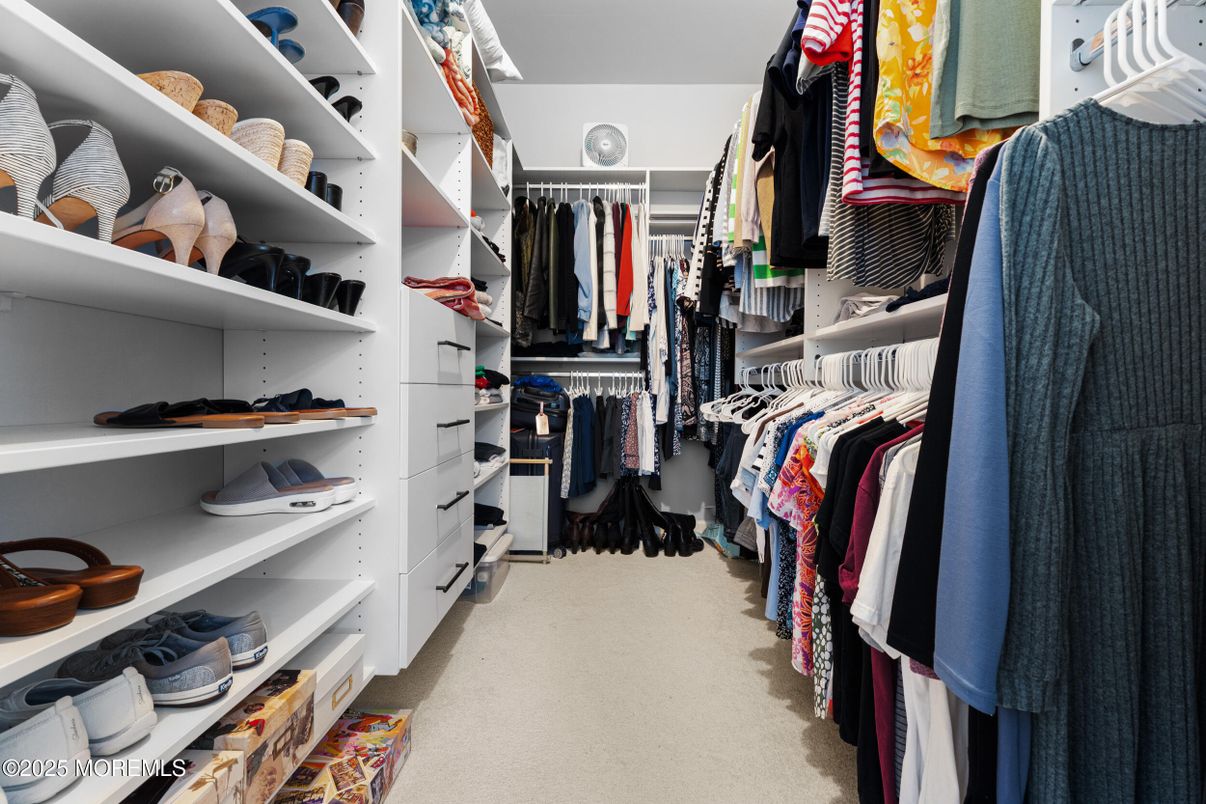 Interior, Walk-in Closets