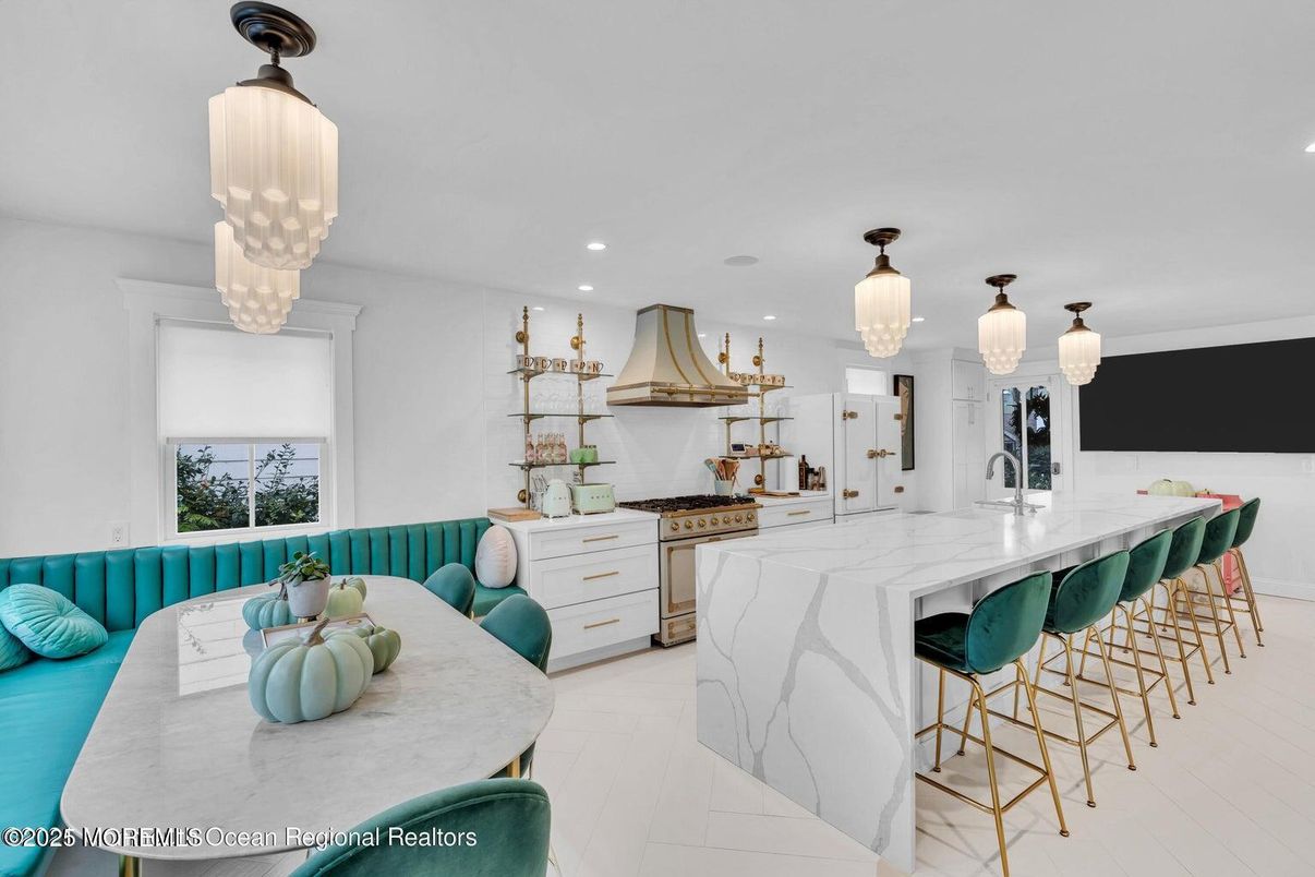 Chandelier, Interior, Kitchen, Pendant Lights, Recessed Lighting