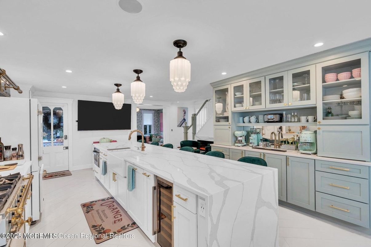 Interior, Kitchen, Pendant Lights, Recessed Lighting