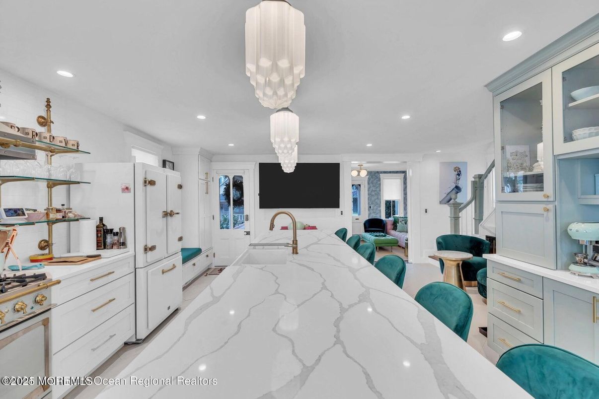 Chandelier, Interior, Kitchen, Pendant Lights, Recessed Lighting