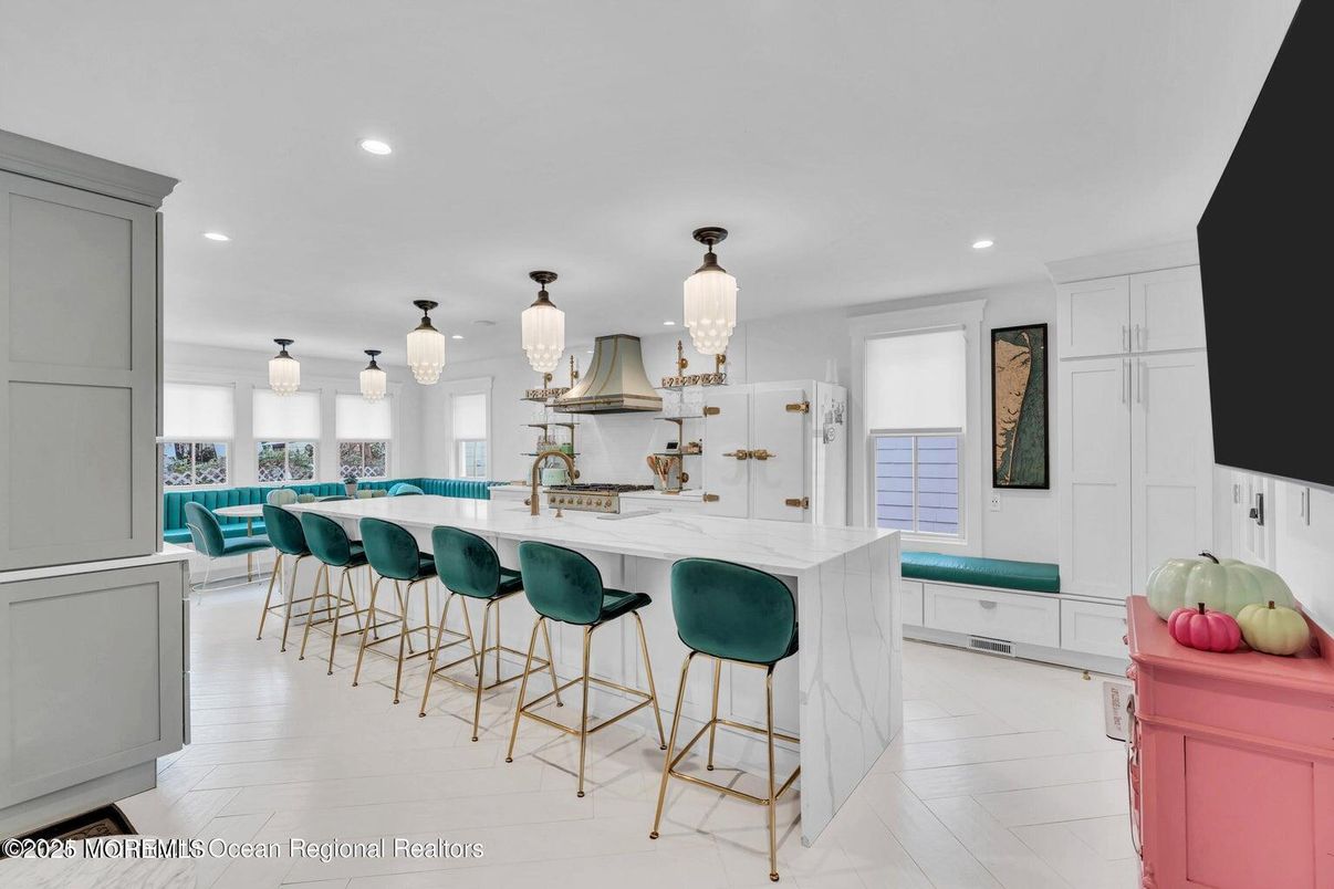 Interior, Kitchen, Pendant Lights, Recessed Lighting