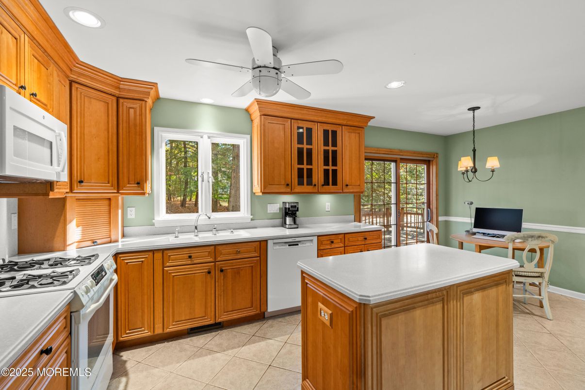 Interior, Kitchen, Pendant Lights, Recessed Lighting
