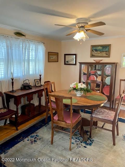 Dining room, Interior