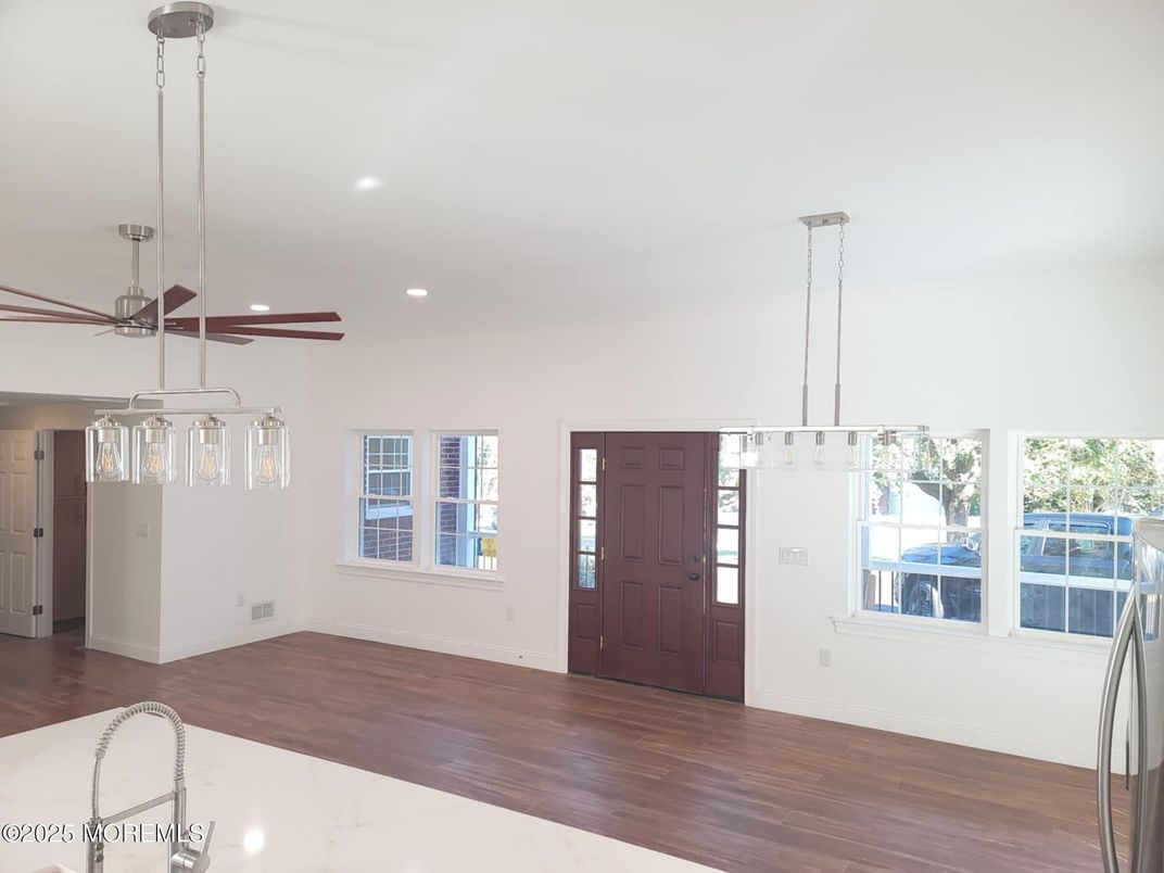 Empty room, Interior, Pendant Lights, Recessed Lighting, Wood Texture Flooring