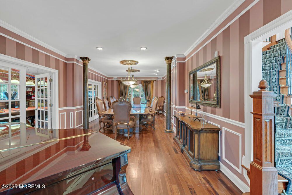 Dining room, Interior, Recessed Lighting, Wood Texture Flooring