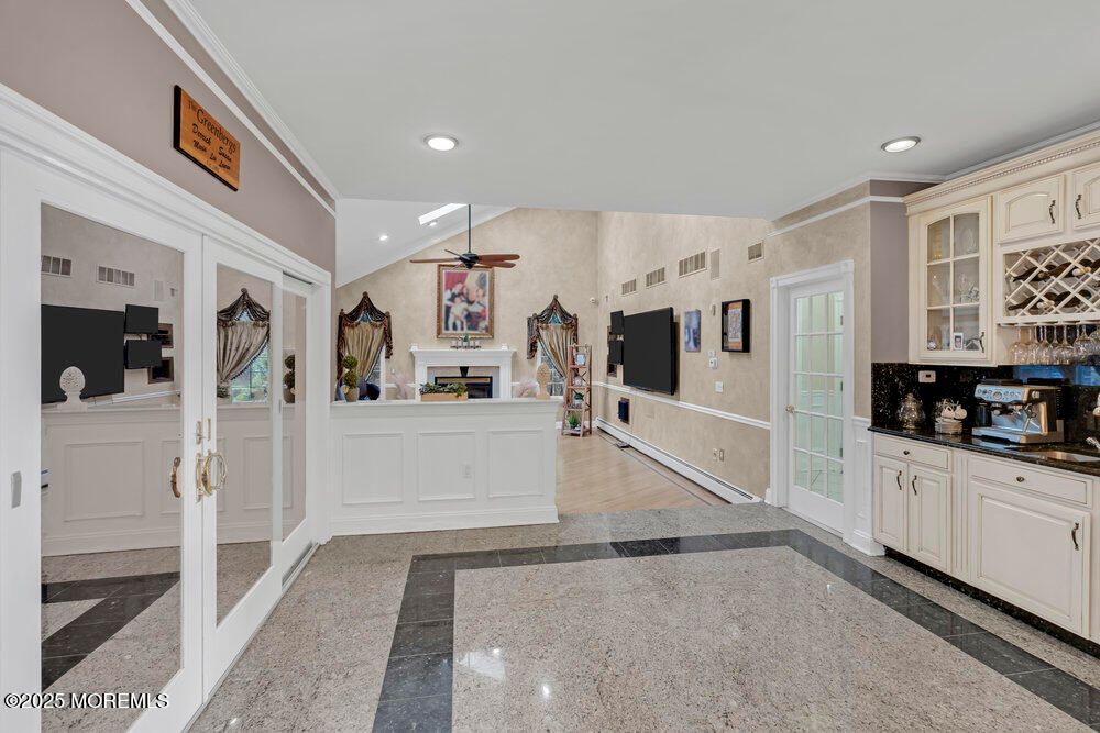 Interior, Recessed Lighting, Wood Texture Flooring