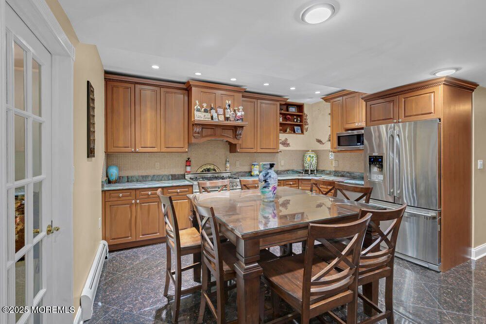 Dining room, Interior, Kitchen, Recessed Lighting, Stainless Steel Appliances