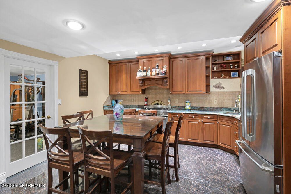 Dining room, Interior, Kitchen, Recessed Lighting, Stainless Steel Appliances