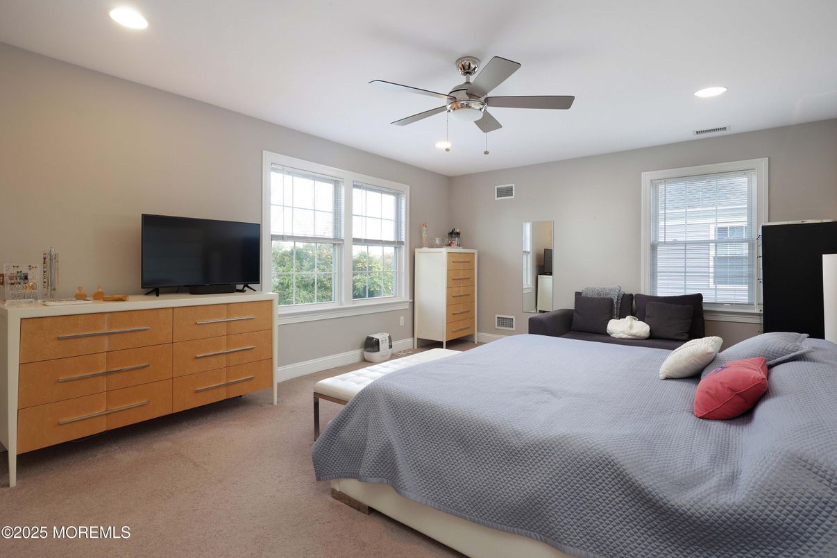 Bedroom, Interior, Recessed Lighting