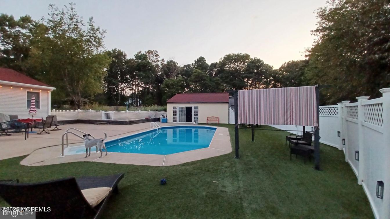 Backyard, Exterior, Pool