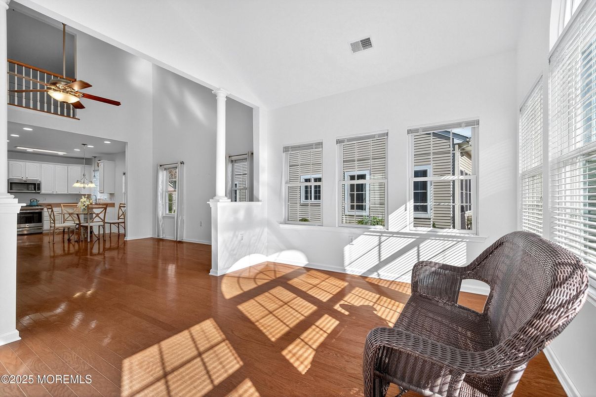 Dining room, Interior, Kitchen, Pendant Lights, Recessed Lighting, Wood Texture Flooring
