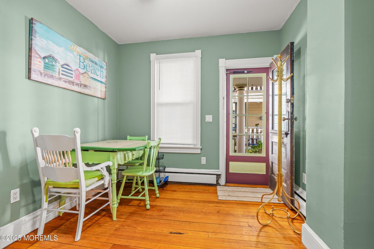 Dining room, Interior, Wood Texture Flooring