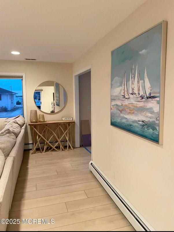 Interior, Recessed Lighting, Wood Texture Flooring