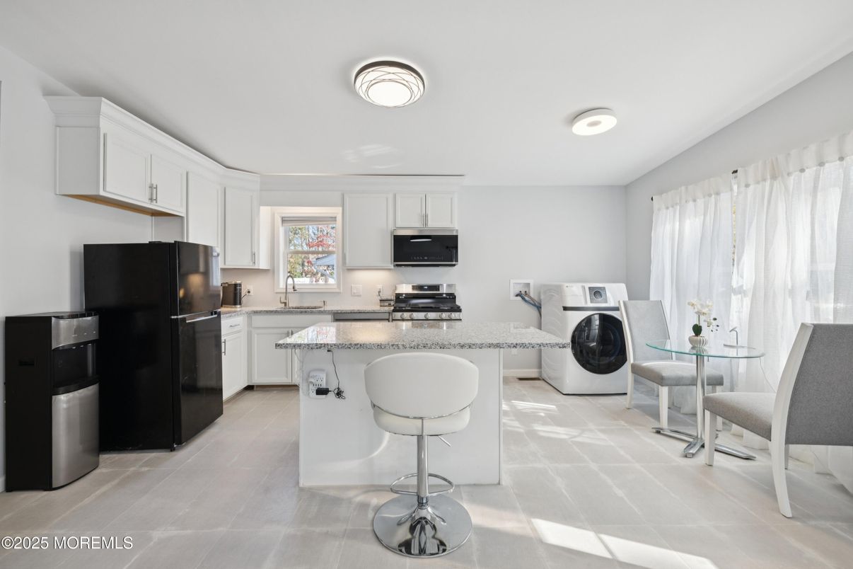 Interior, Kitchen, Washer