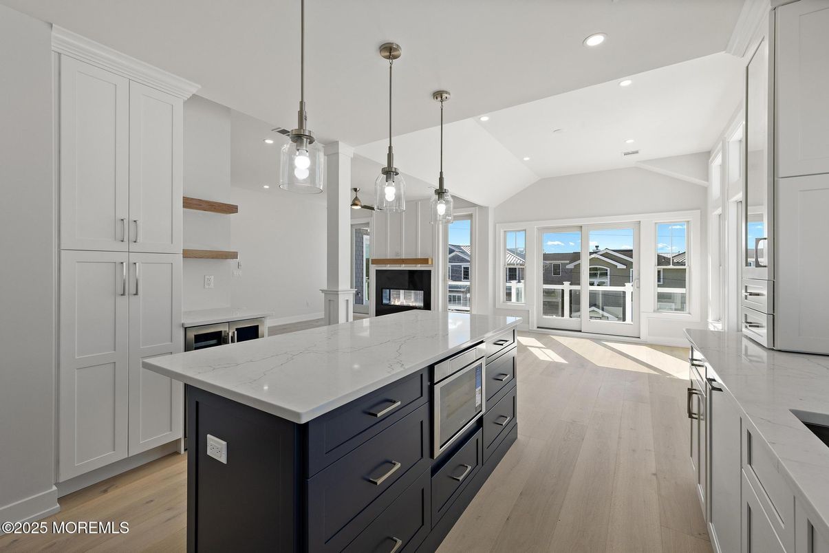Interior, Kitchen, Pendant Lights, Recessed Lighting, Wood Texture Flooring