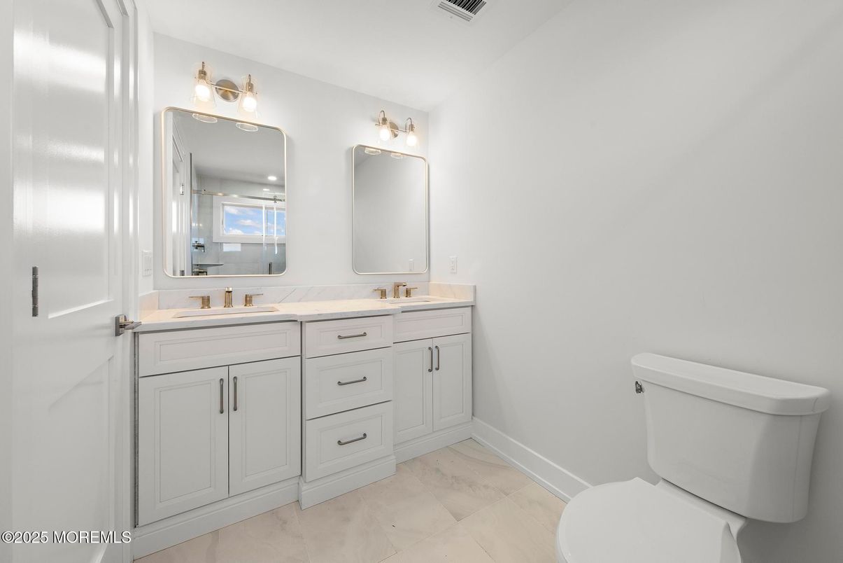 Bathroom, Dual Sink Vanities, Interior, Marble