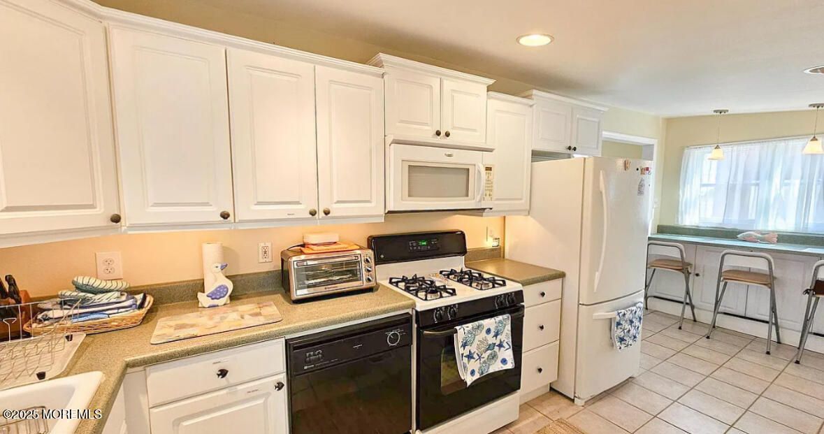 Interior, Kitchen, Pendant Lights, Recessed Lighting